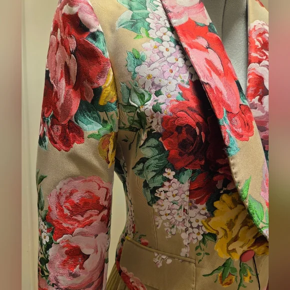 Dolce & Gabbana Floral Blazer in Red, Pink, and Yellow, Silk Blend - Picture 4 of 13